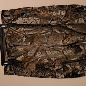 Outfitters Ridge Camo Pants.   36/38